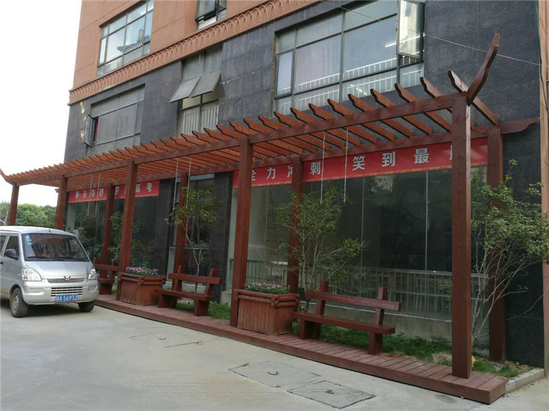防腐木走廊