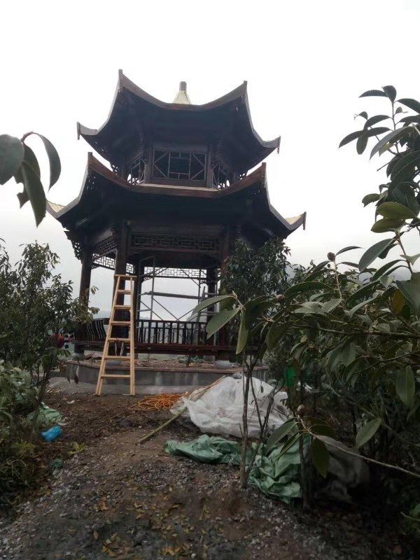 防腐木凉亭