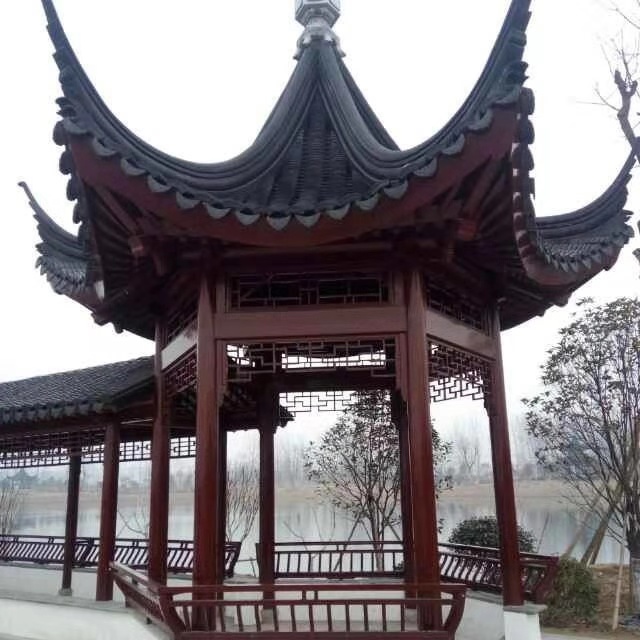 防腐木凉亭